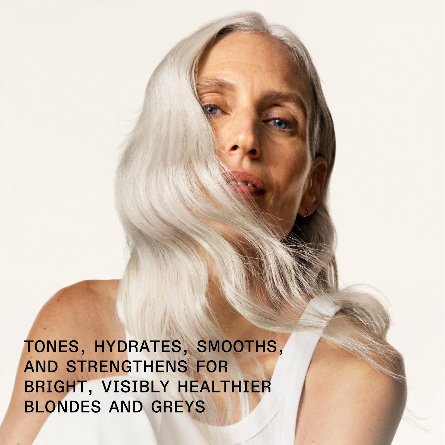 Nº.5P BLONDE ENHANCER™ TONING CONDITIONER LITRO - Image 3